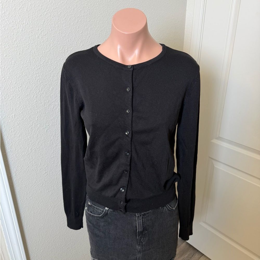H&M Classic Black Thin Button Down Cardigan Sweater Sz S